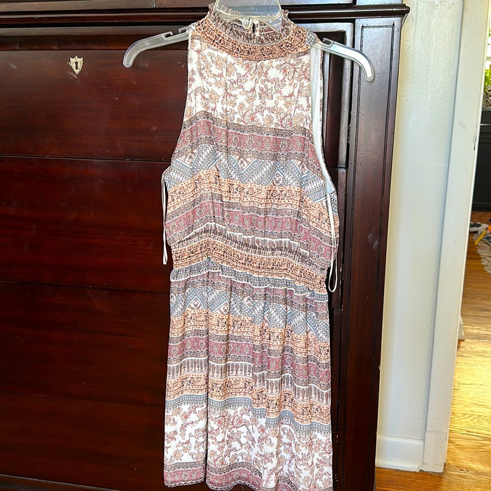 High neck sleeveless dress